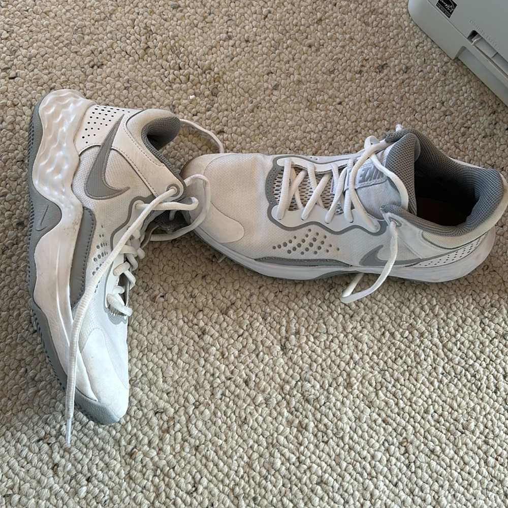Nike Fly By mid, size 7